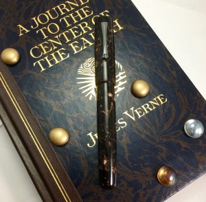 Exemplar in Conway Stewart Dartmoor & Black Ebonite - Large