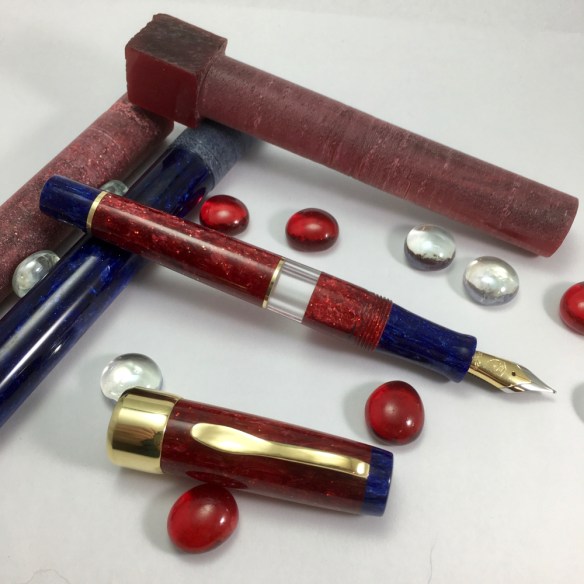 Wordsmith in Conway Stewart Red and Blue Stardust - Large