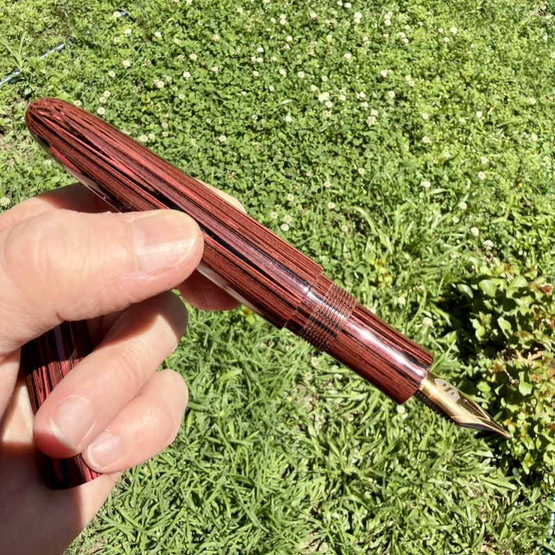 Zephyr in NYH Strawberry 8 Swirl Ebonite - Large